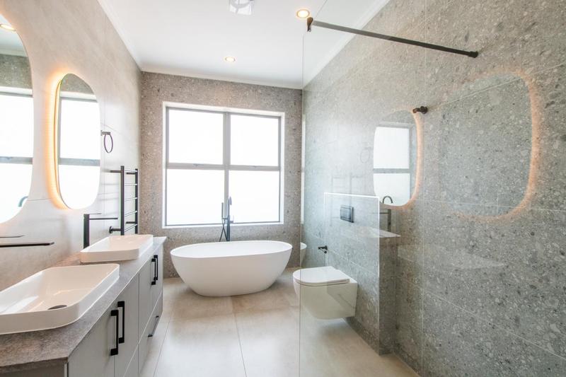 4 Bedroom Property for Sale in Renosterbos Estate Western Cape